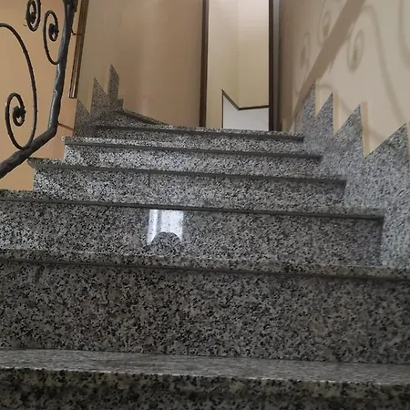 Easy Roi Casa Indipendente Al Castello Апартаменты