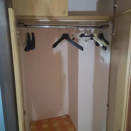 Апартаменты Easy Roi Casa Indipendente Al Castello